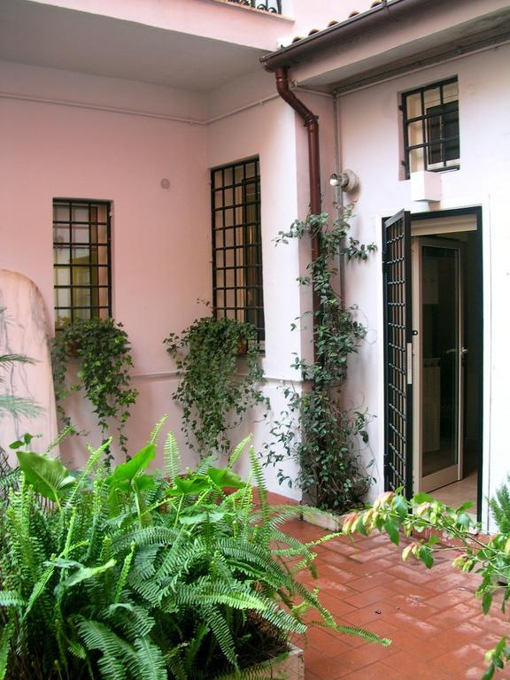 Rome Studio Rental Luaran gambar